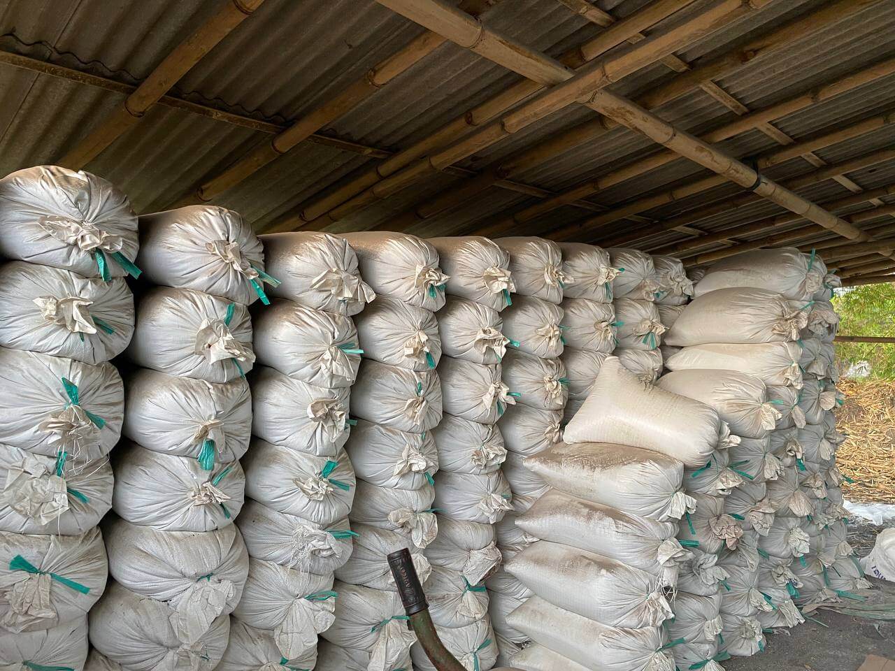 jual pasir vulkanik, supplier pasir vulkanik, pemasok pasir vulkanik murah